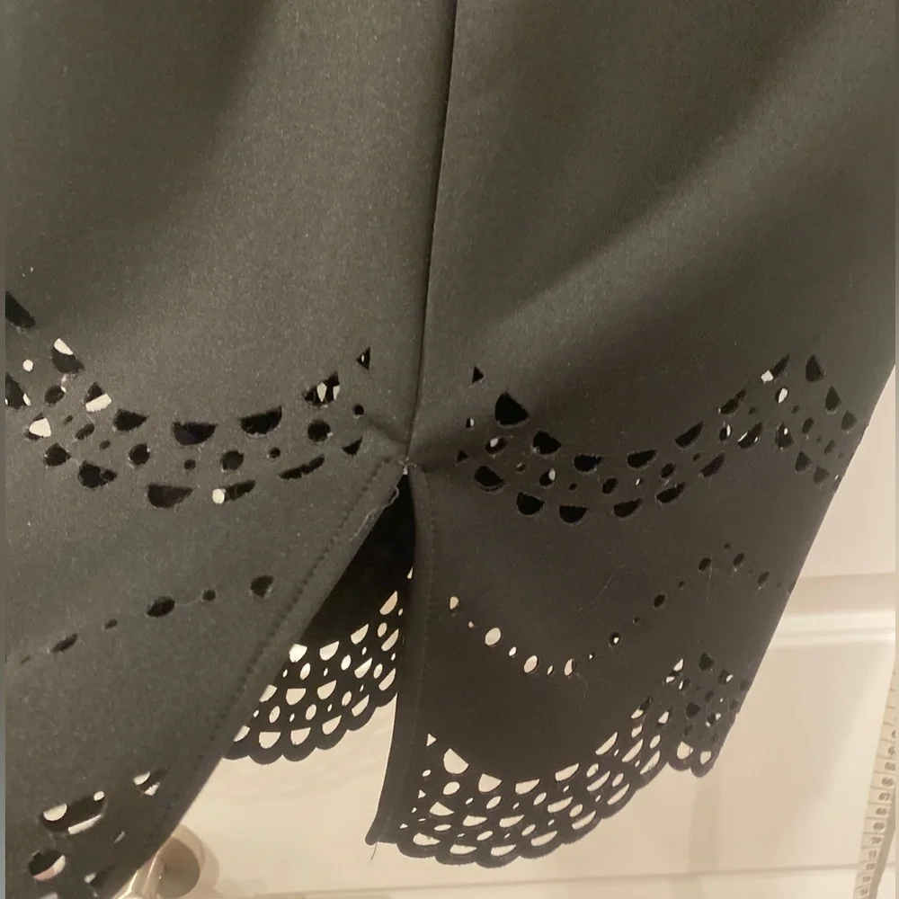 laser cut le chateau skirt black sz 10 - Picture 8 of 8